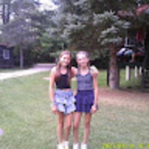 Meet your Posher, Olivia